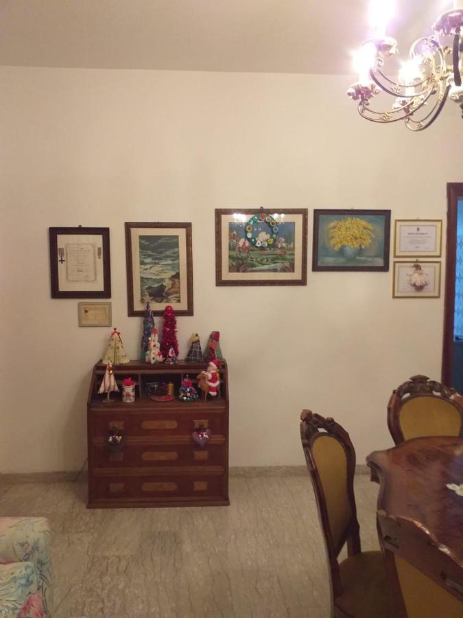 La Casa Di Lina Apartment Sezze Luaran gambar