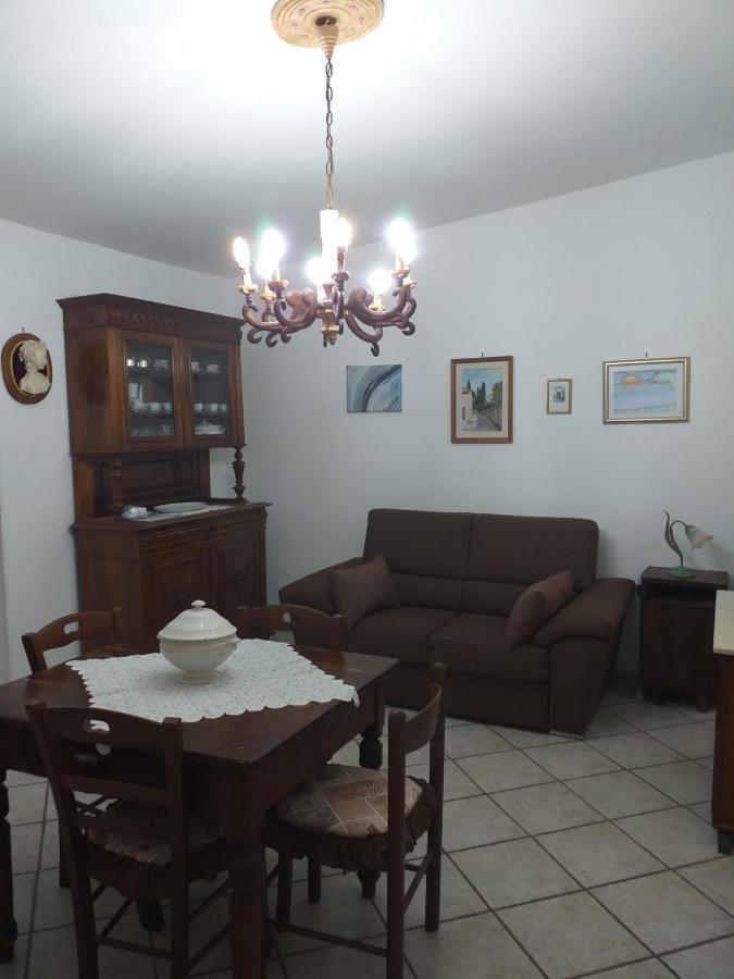 La Casa Di Lina Apartment Sezze Luaran gambar